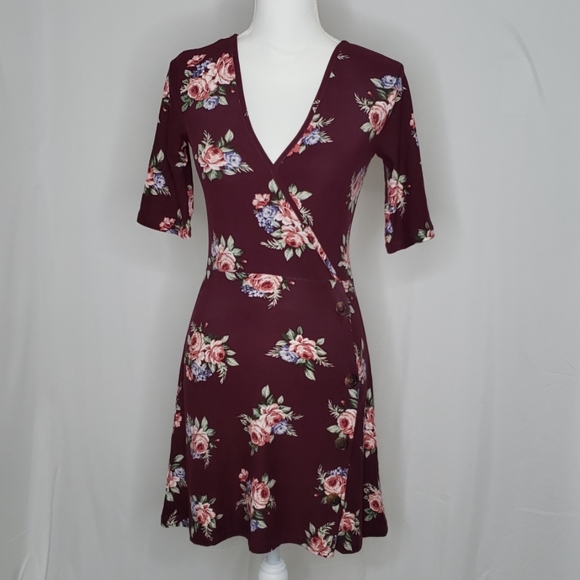 Ultra Flirt Dresses & Skirts - Ultra Flirt Floral Dress